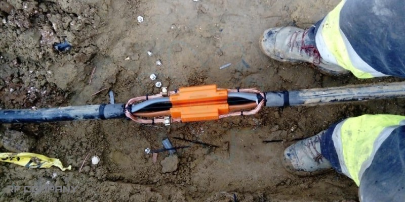 مفصل مخابراتی