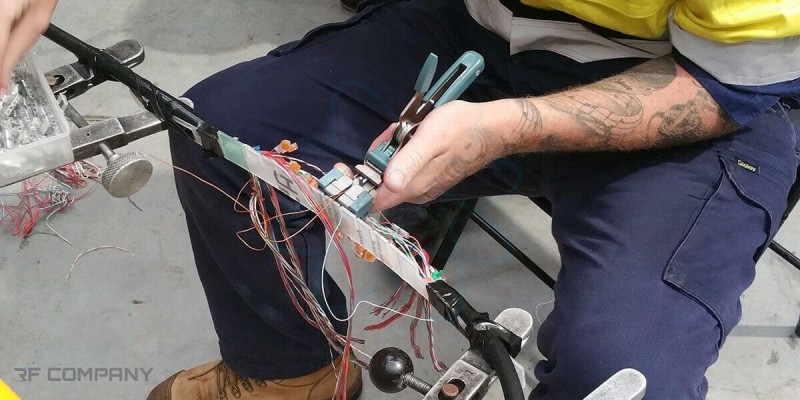 مفصل مخابراتی